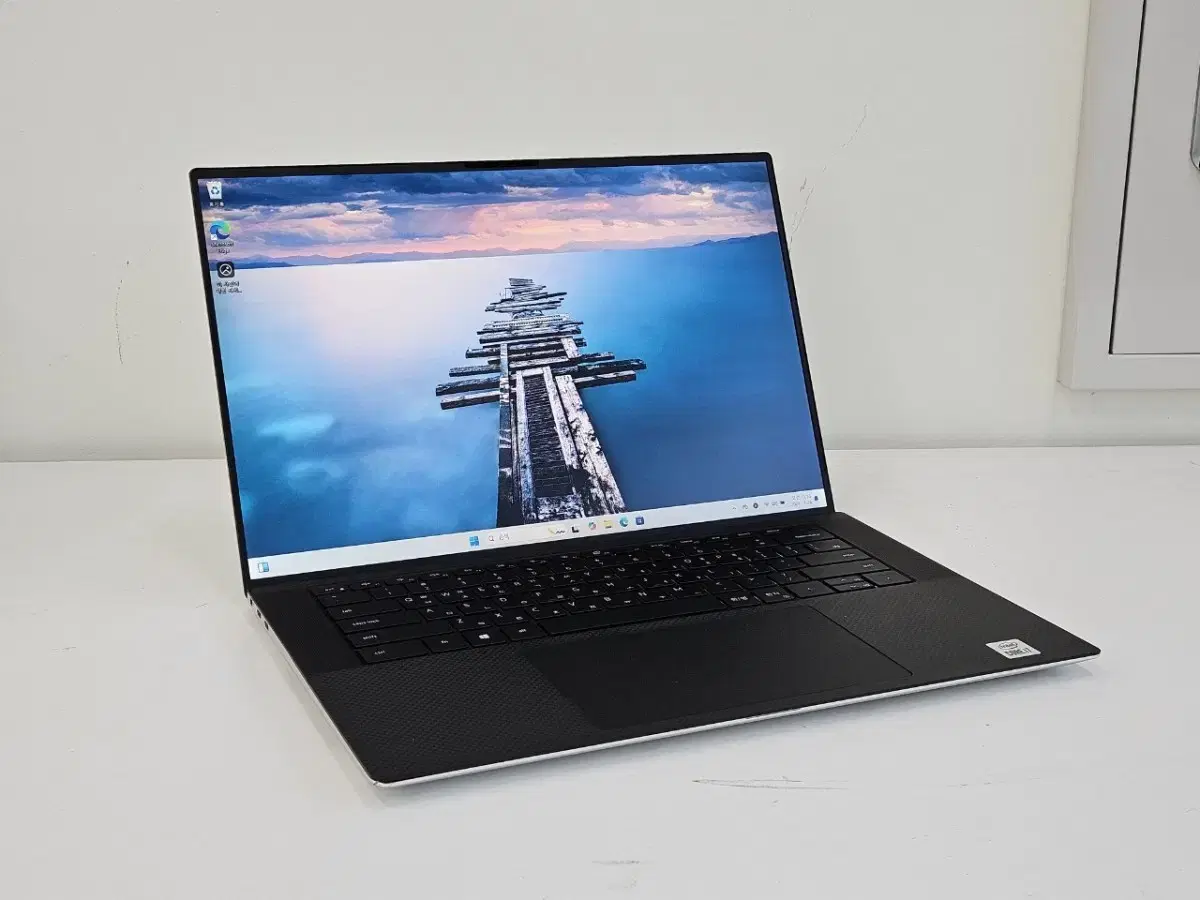 DELL 최신 상위 모델 15인치 노트북 XPS15 9500