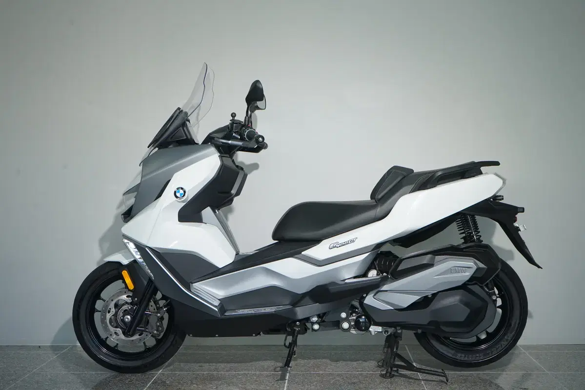 2023년식 짧은 키로수 bmw c400gt 판매/대차