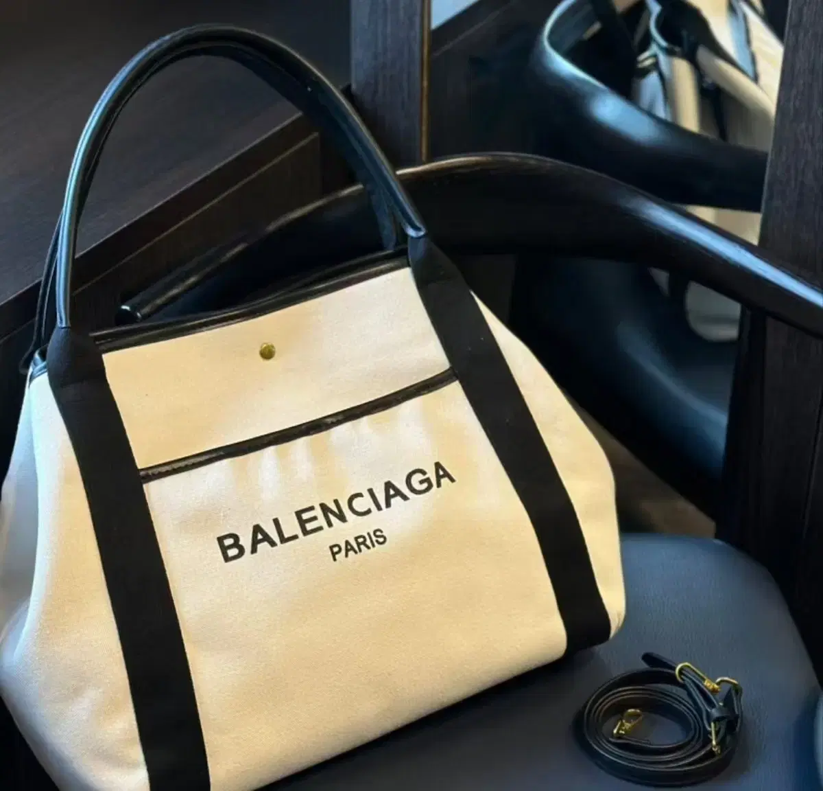 BALENCIAGA 발렌시아가 클래식 토트백