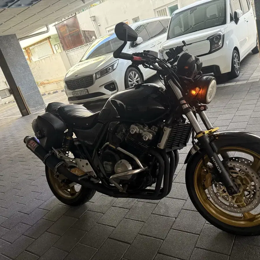 CB400 vtec 판매합니다.