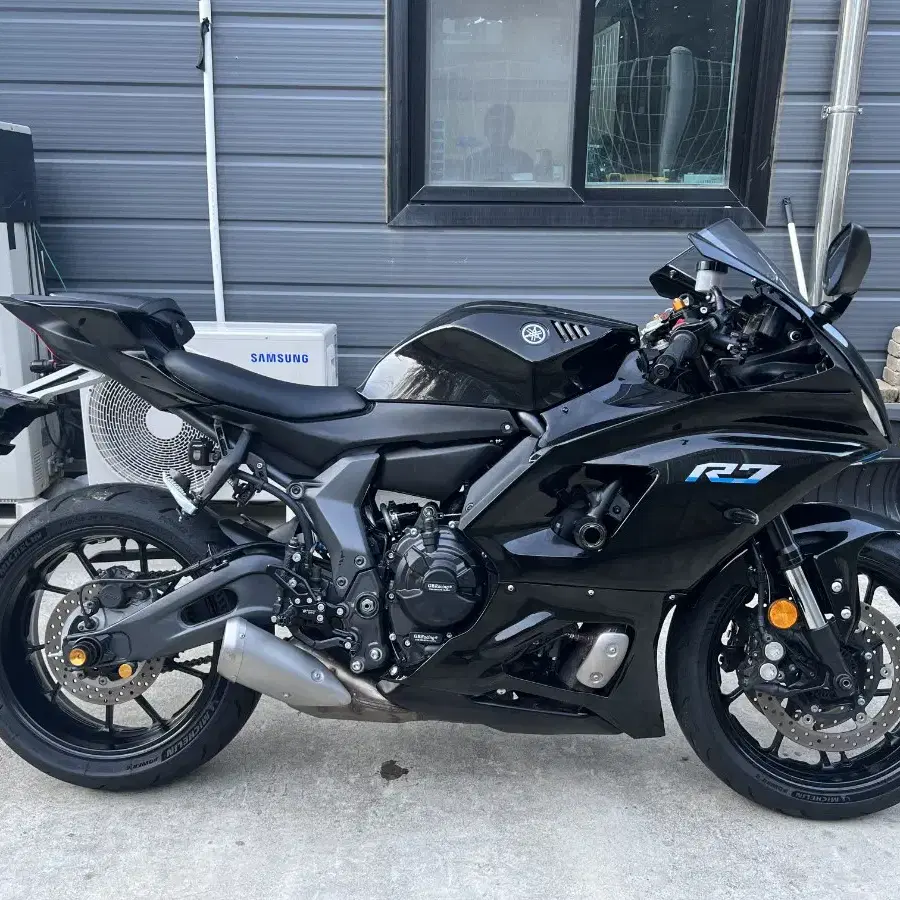 22년식 야마하 YZF-R7 블랙 판매