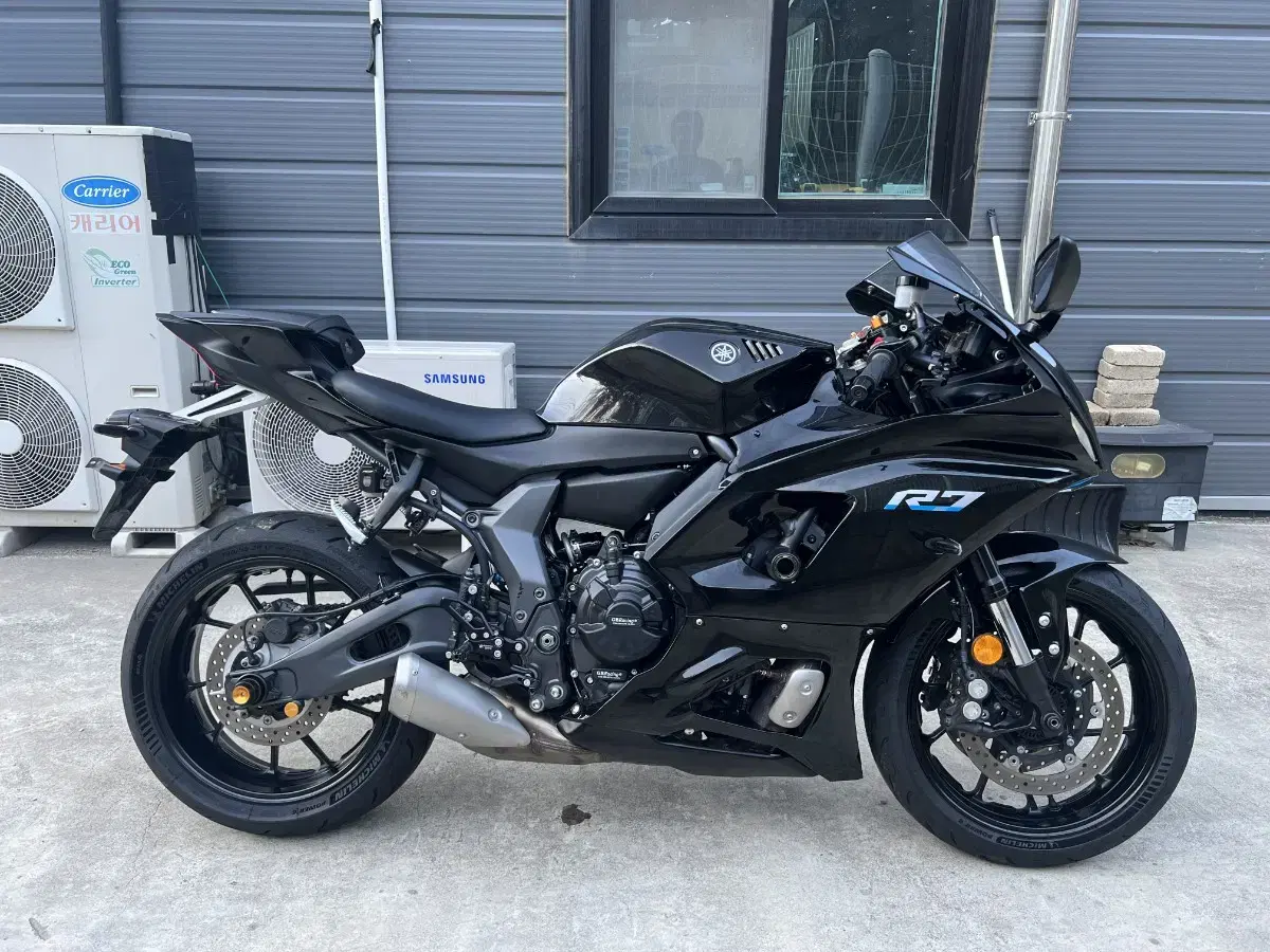 22년식 야마하 YZF-R7 블랙 판매