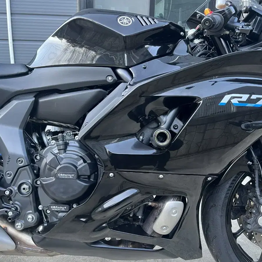 22년식 야마하 YZF-R7 블랙 판매