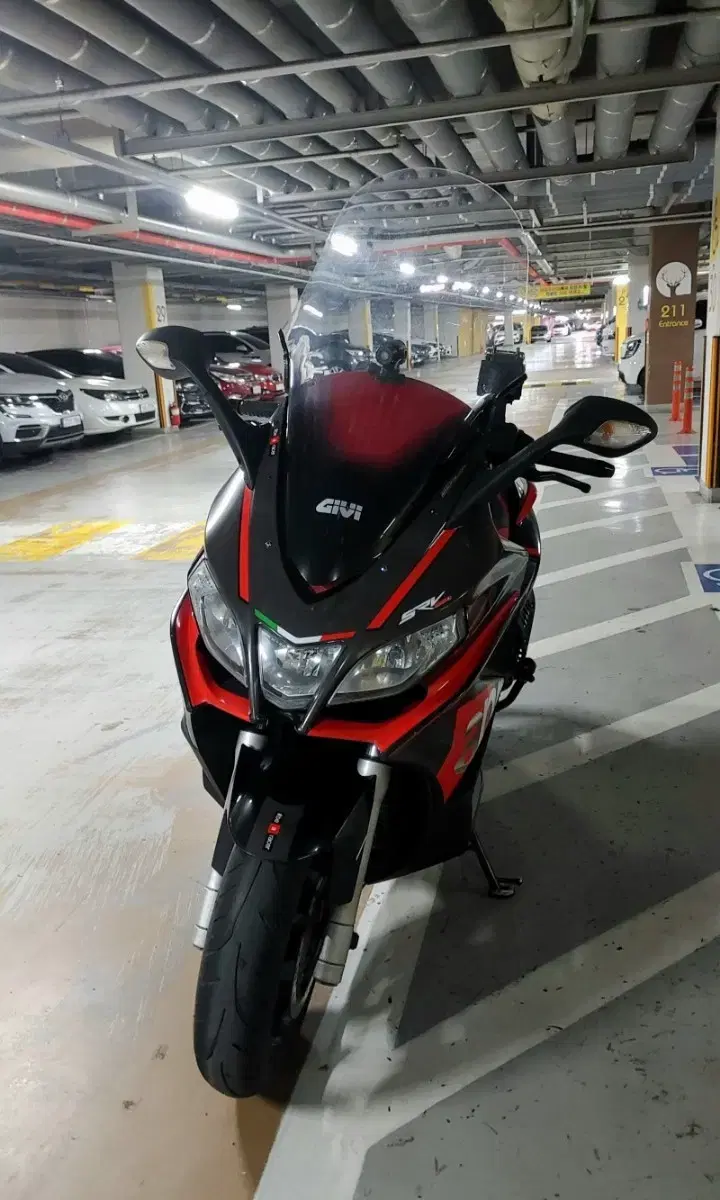 아프릴리아 SRV850 칙한가격으로 급매합니다.