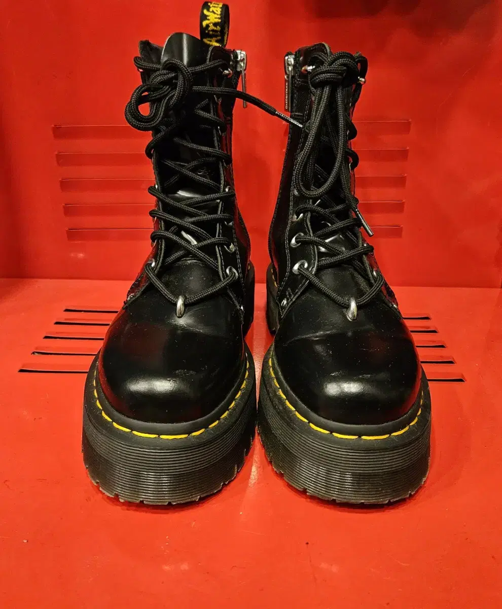 (거의새상품)닥터마틴(Dr. Martens) 제이든 버테로 38