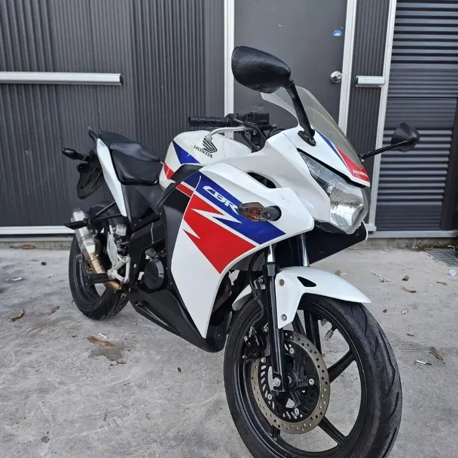 cbr125/14년 실매물 머플러 튜닝 엔진상급차량 판매합니다