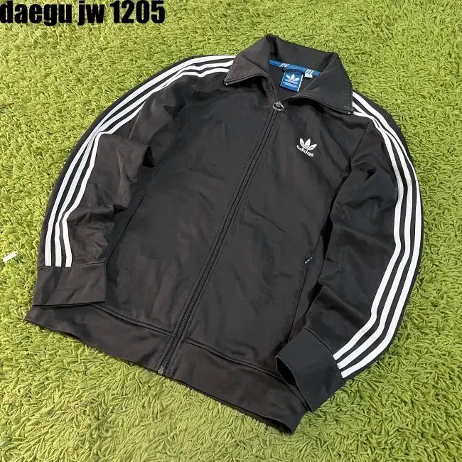 110 ADIDAS ZIPUP 아디다스 집업