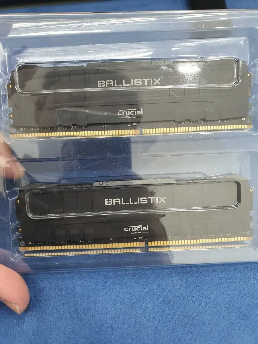 발리스틱스 ddr4 8gb 2개