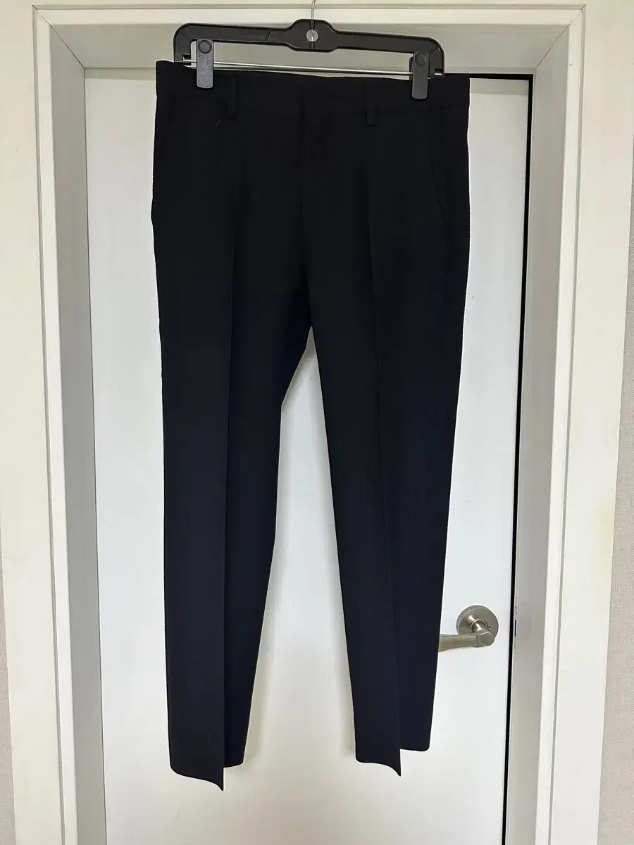 Solid Homme Semi Wide-Fit Wool Slacks Black 46