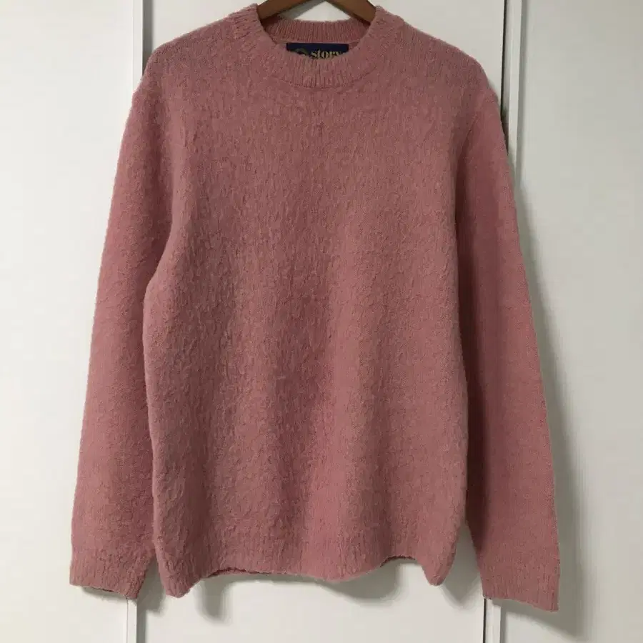 vintage round pink knit