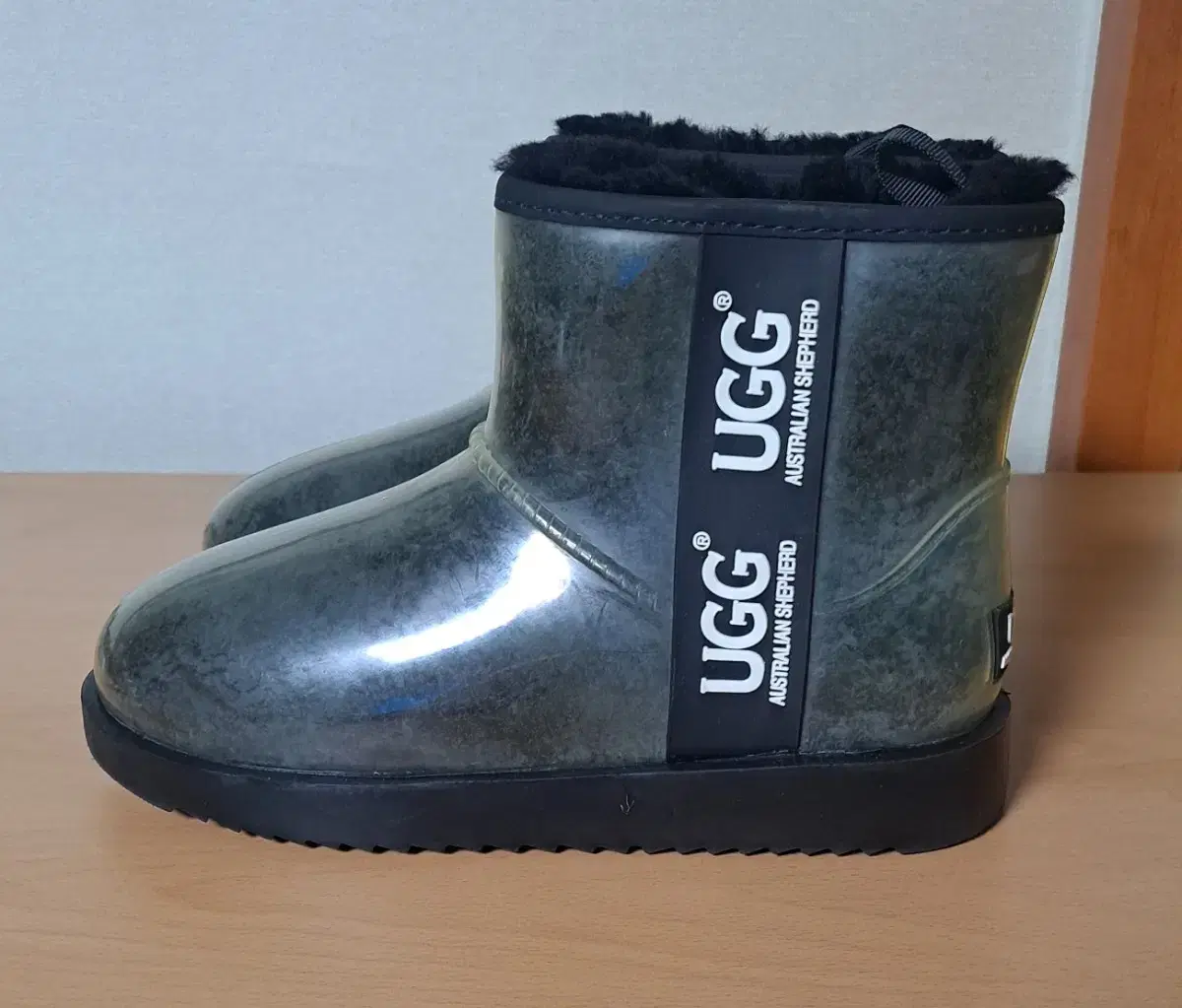 UGG 어그부츠 38 235 블랙