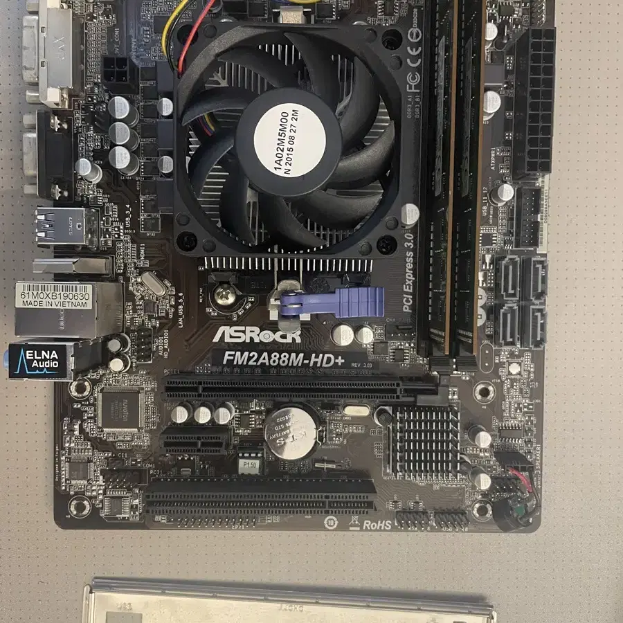 asrock fm2a88m-hd+ amd a8 7600 8g