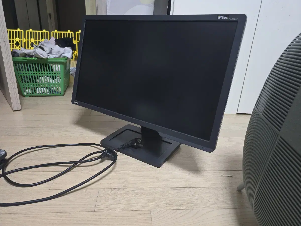 24인치 144hz 벤큐 모니터 xl2411p 팝니다. 네고가능