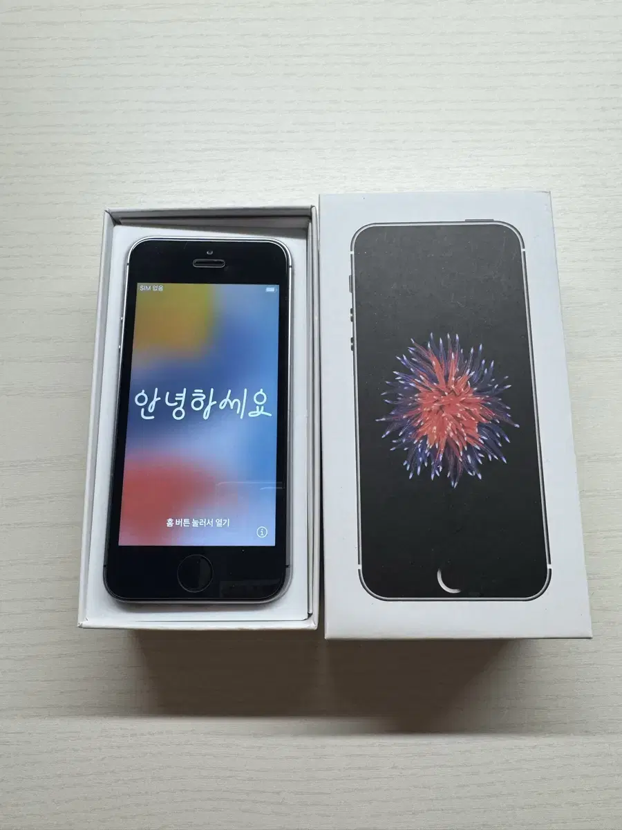 아이폰 Se1 스페이스 그레이 64GB 배터리 효율 100%