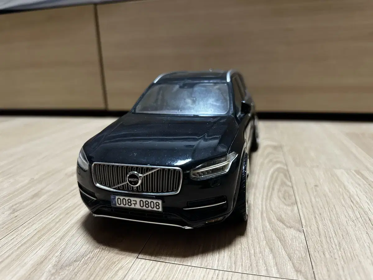 1:18 csm 볼보 xc90 다이캐스트 대파품