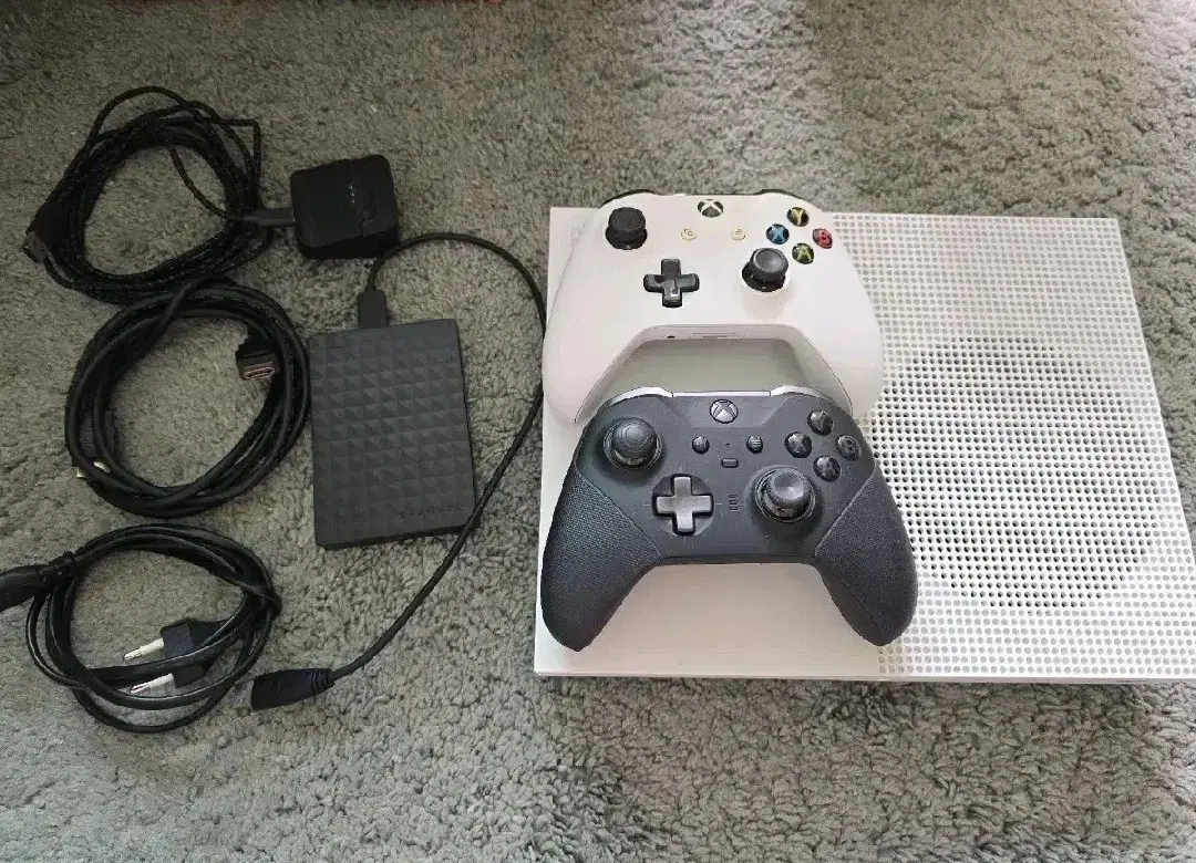 Xbox One S