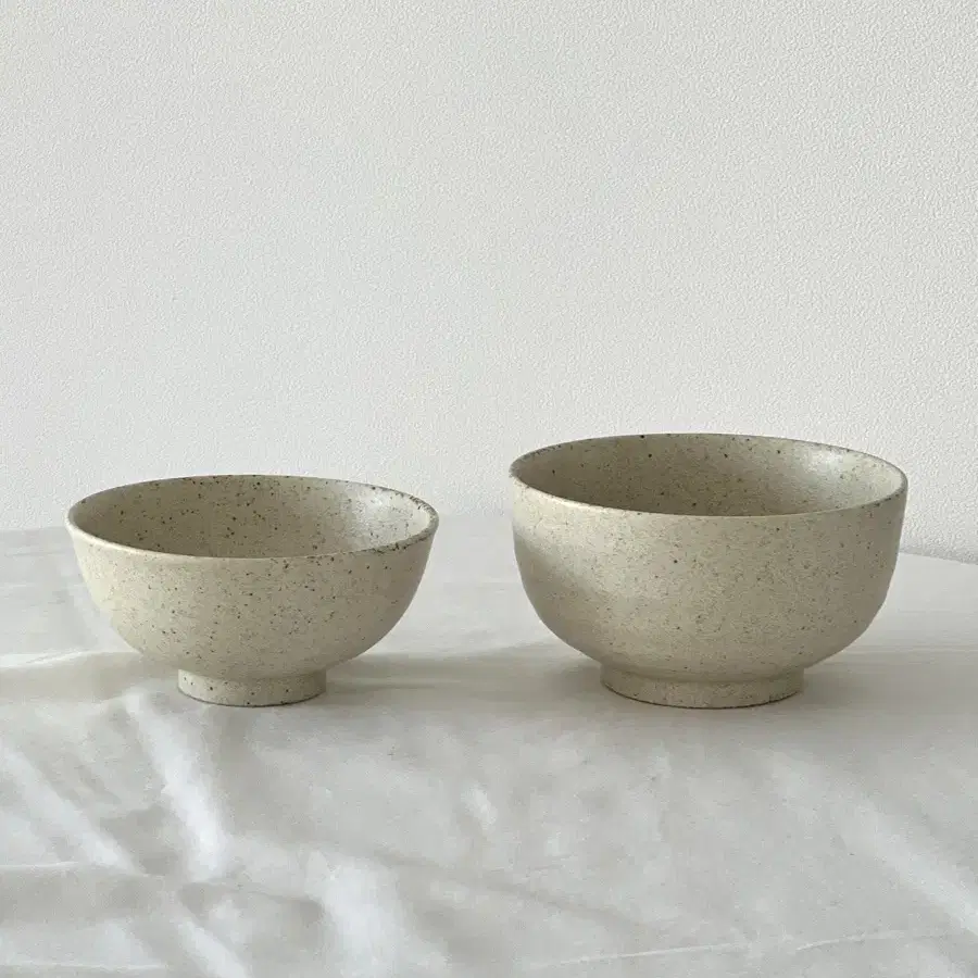 Beige dot bowl (L) / 국그릇 국공기 대접 디저트볼