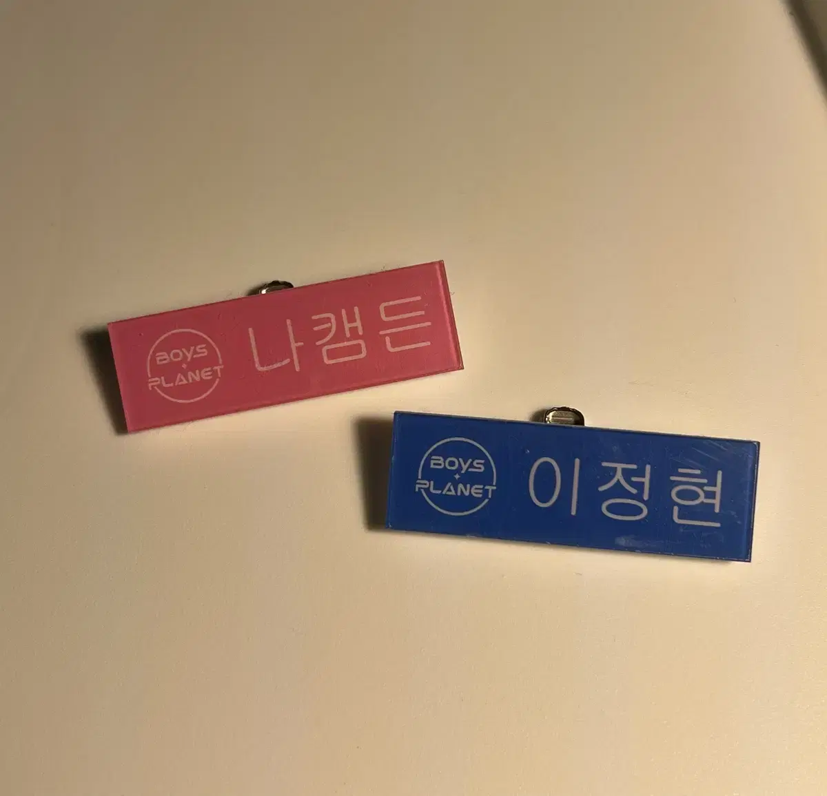 ampersandone nayeon camden evnne lee jeonghyeon bopple name badge