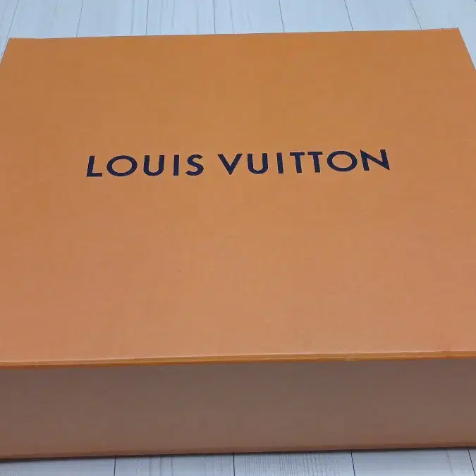 대형 루이비통 자석 박스(LOUIS VUITTON 케이스)