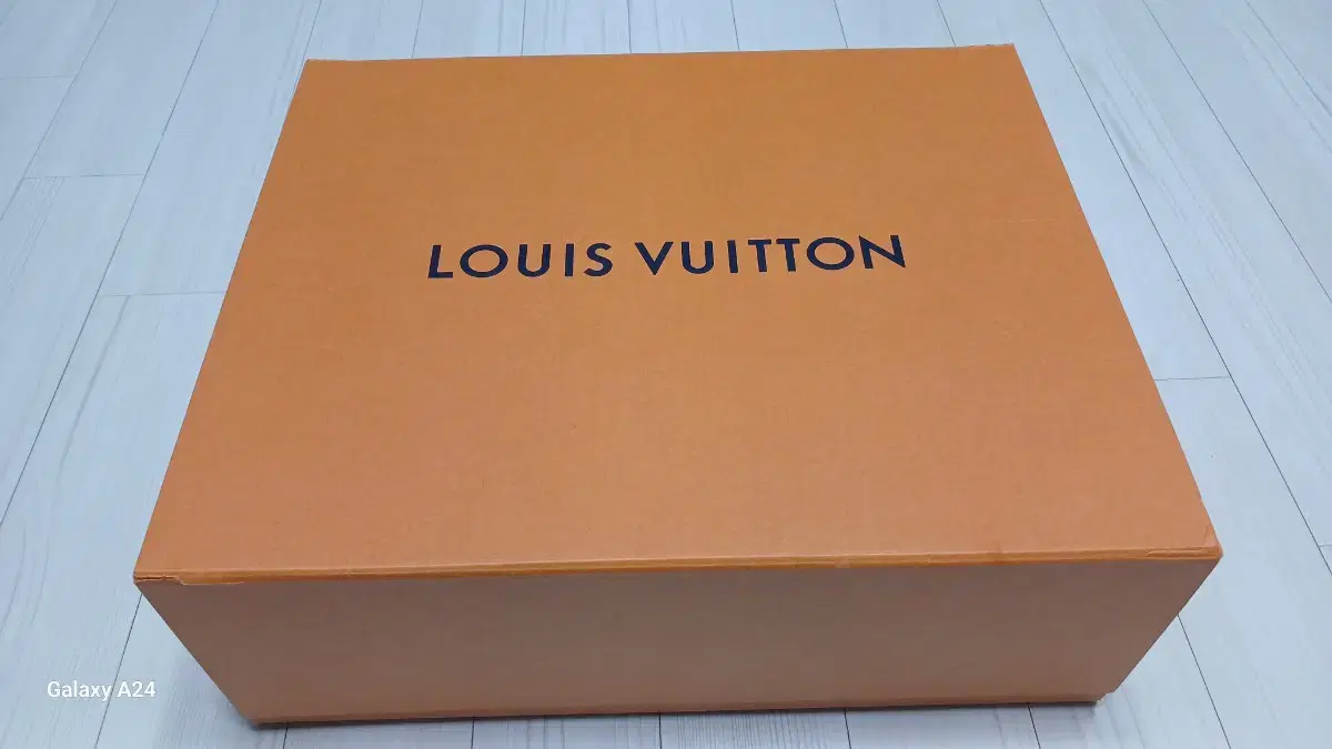 대형 루이비통 자석 박스(LOUIS VUITTON 케이스)