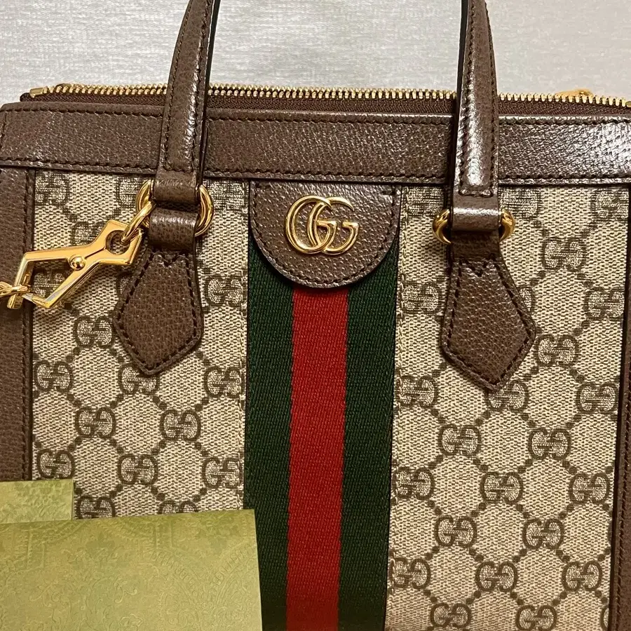 GUCCI