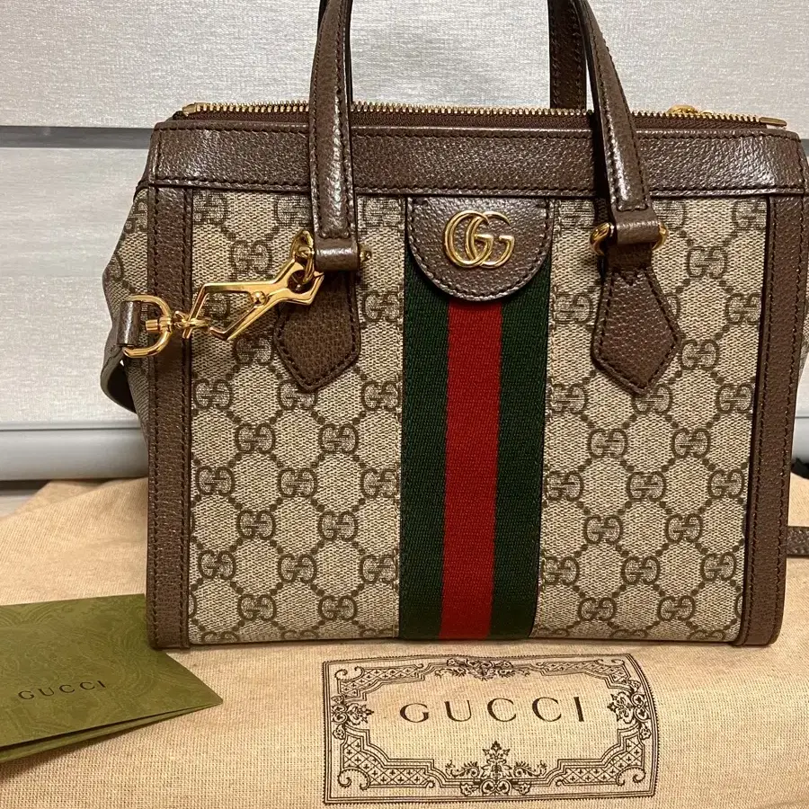 GUCCI