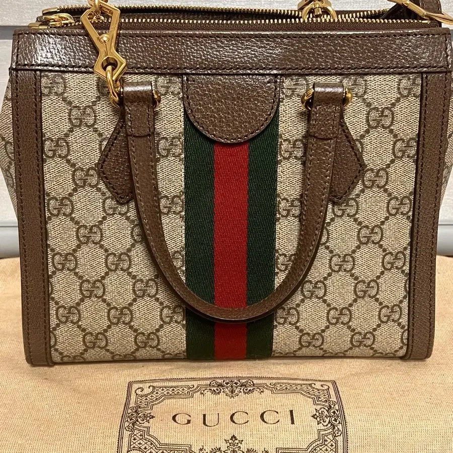 GUCCI