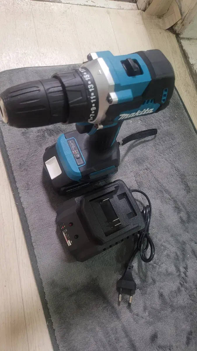 Makita Cordless Electric Drill 18V Battery + Charger is a new product.