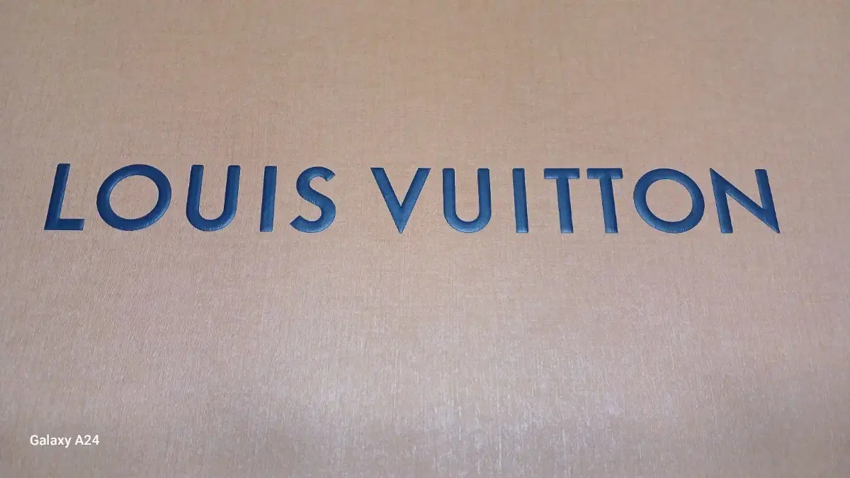 대형 루이비통 자석 박스(LOUIS VUITTON 케이스)