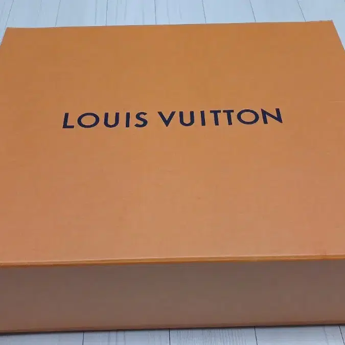 대형 루이비통 자석 박스(LOUIS VUITTON 케이스)