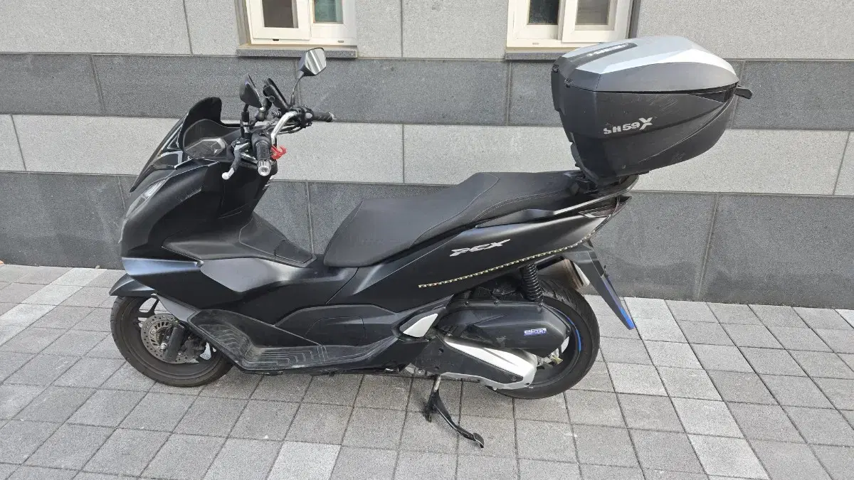 2024 PCX 125 ABS 팝니다.