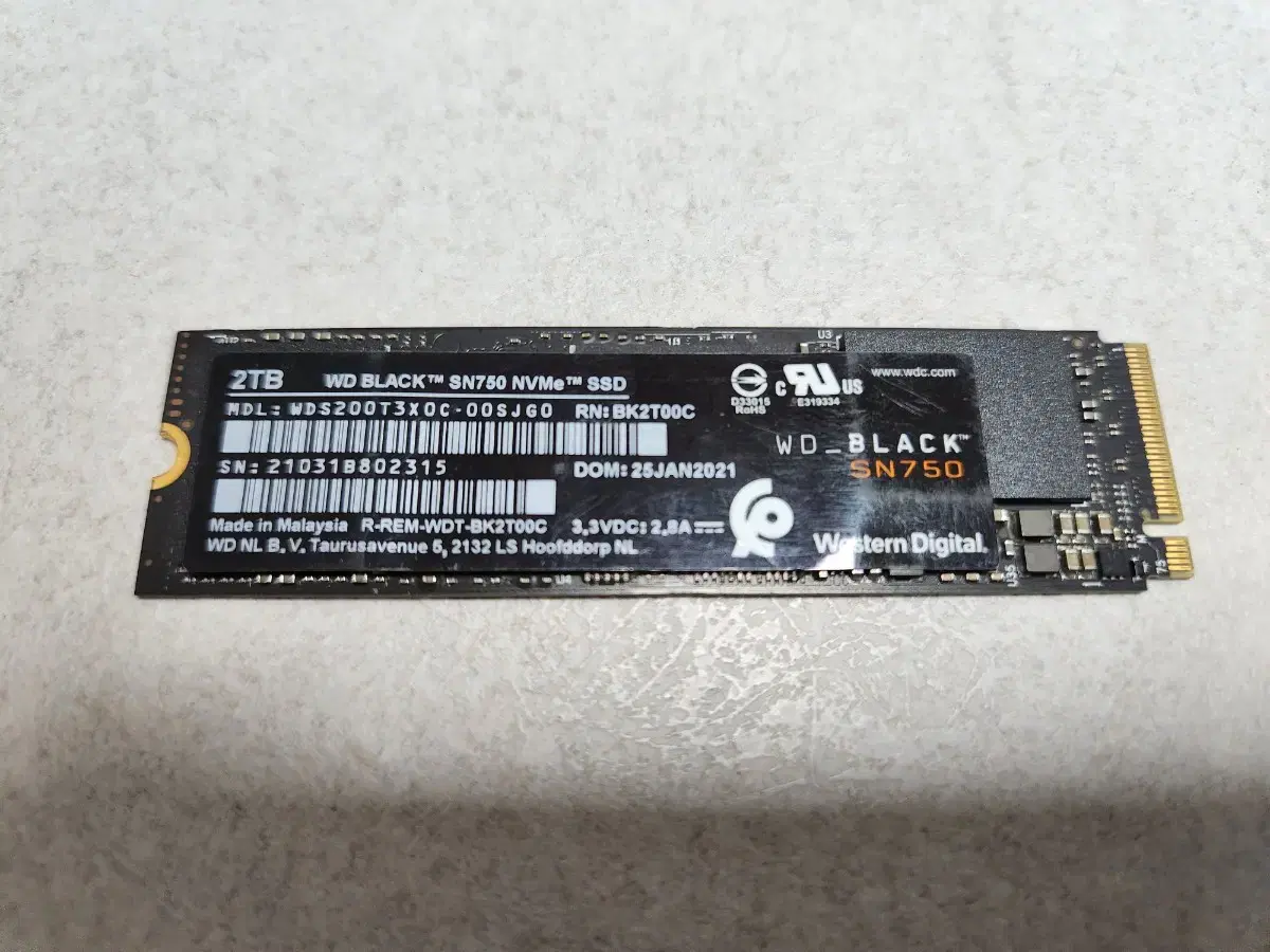 WD BLACK SN750 M2 NVMe SSD 2TB