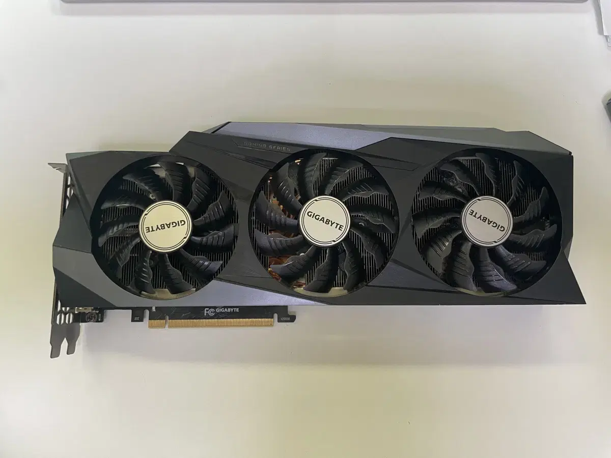 RTX 3090 기가바이트