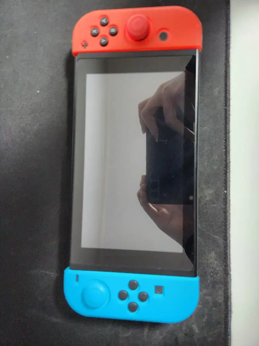 Early Nintendo Switch models