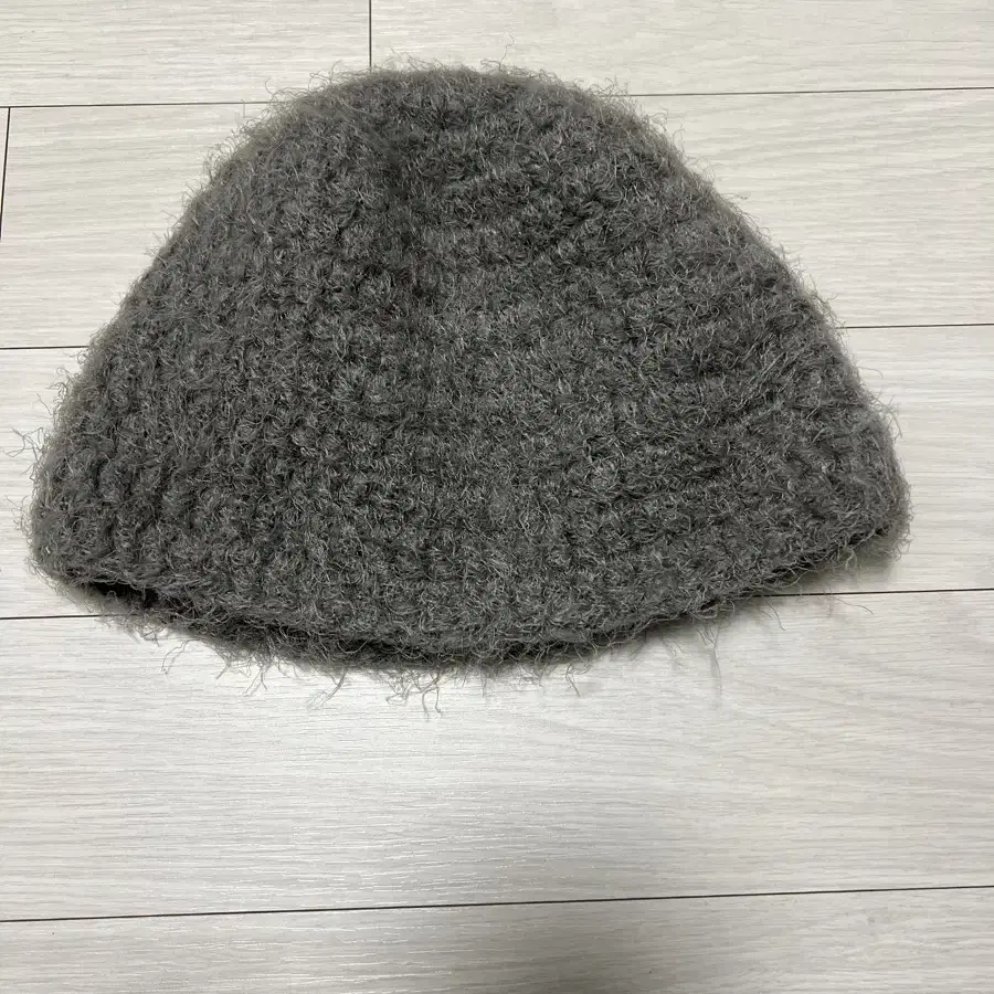 낫띵에브리띵 hairy  beanie