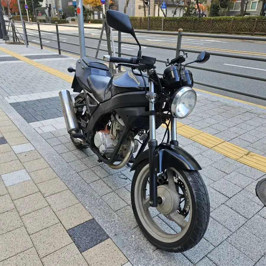 천안 평택 7년식 대림 로드윈125cc 판매. 충청 경기 아산 오산 화성