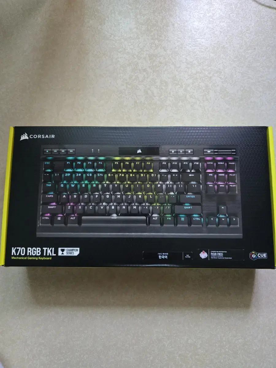 커세어 K70 RGB TKL  팝니다