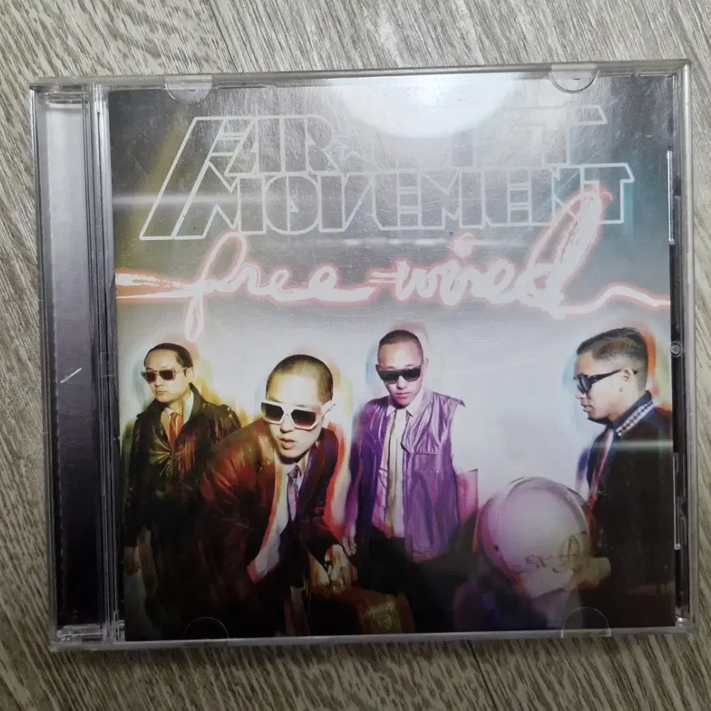 Far east movement 앨범 판매합니다.