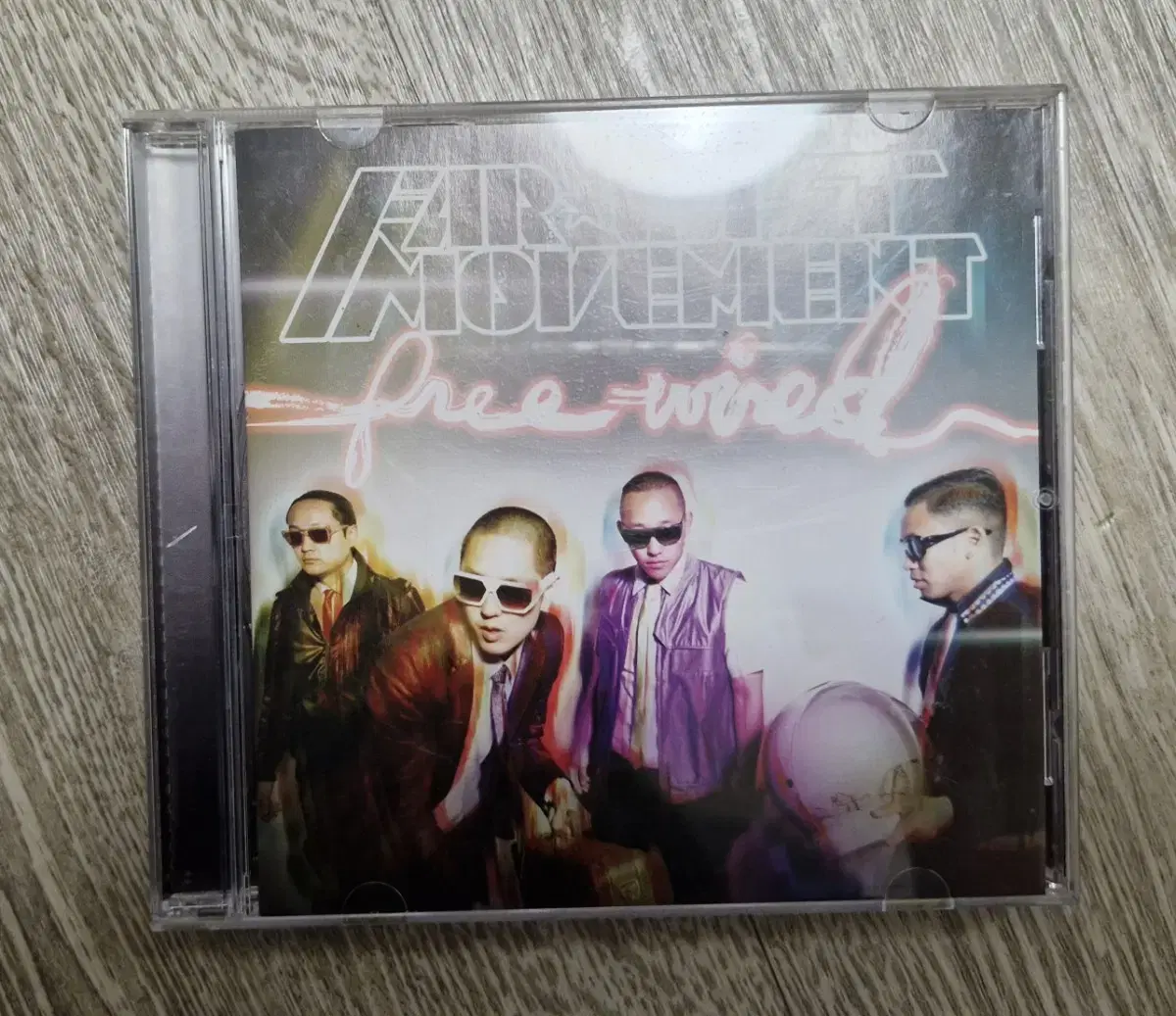 Far east movement 앨범 판매합니다.