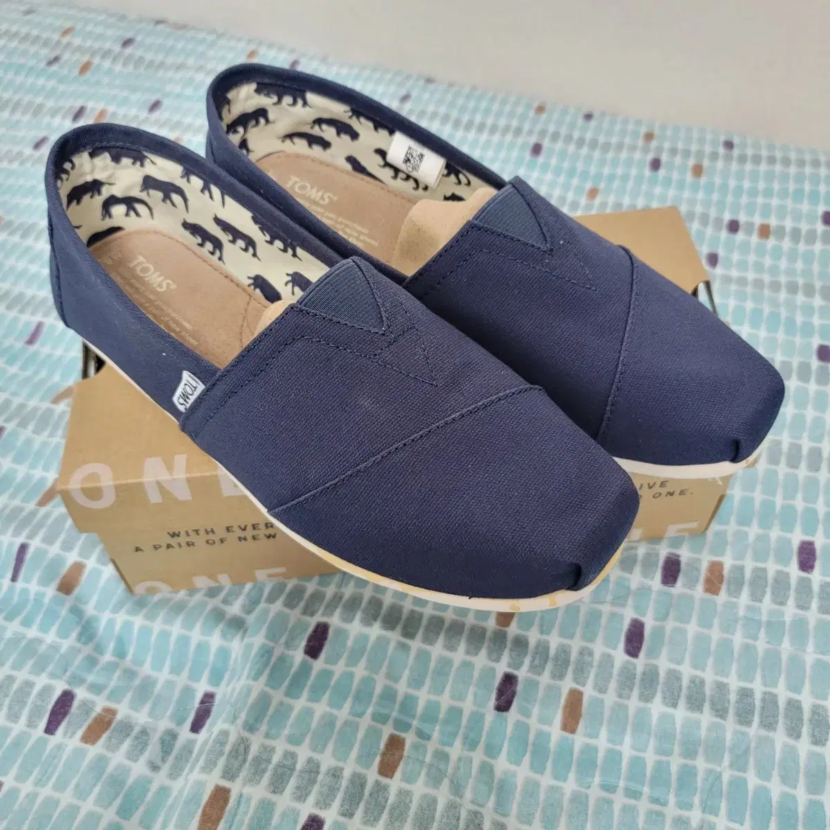 TOMS 탐스 신발 남성 슈즈 네이비 색상 265 미사용