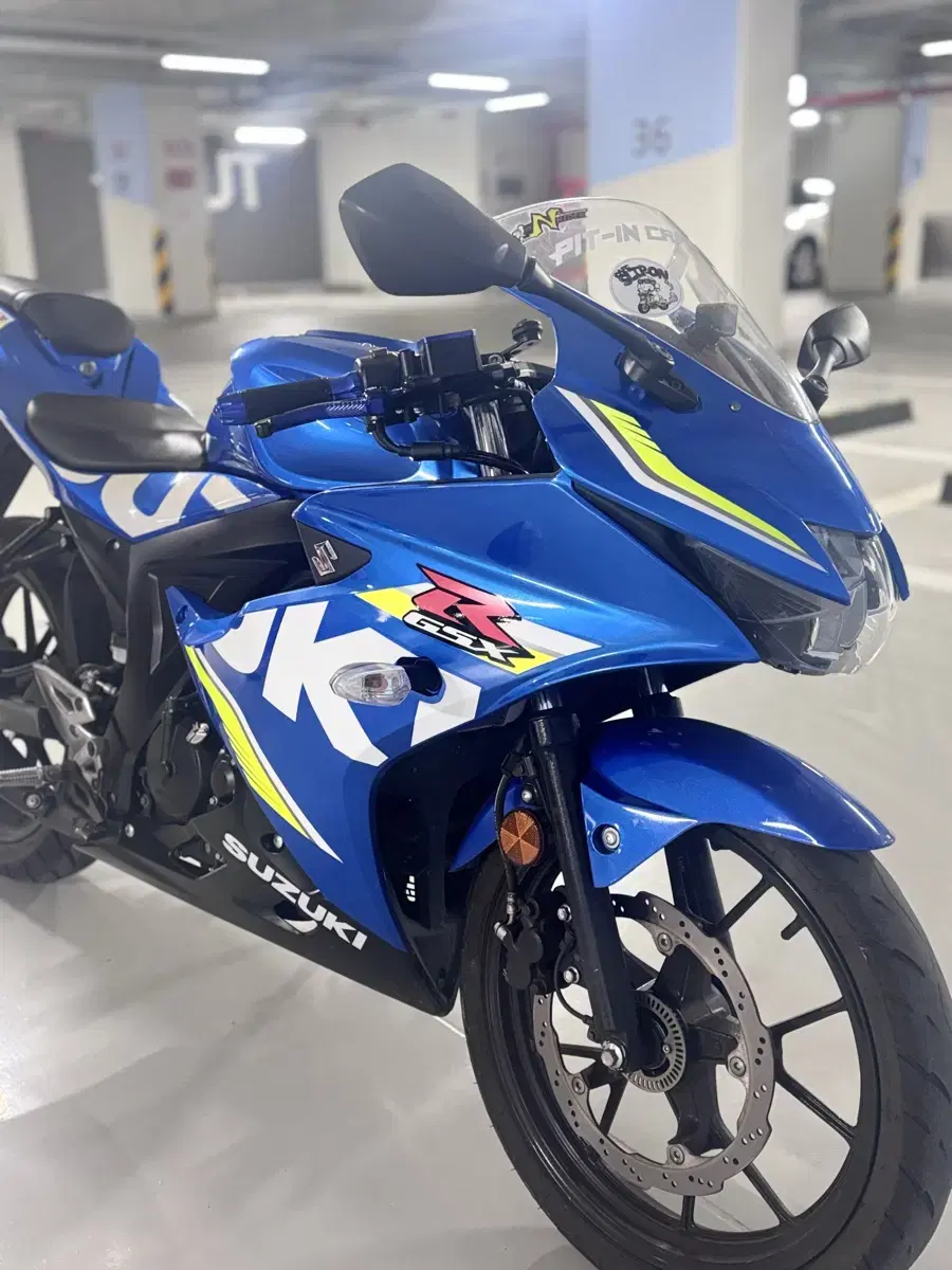 스즈키 GSX-R125 18년식