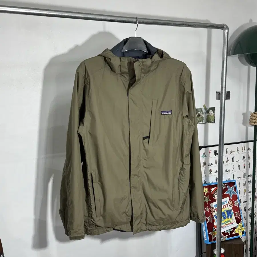 L/ Patagonia Mountain Parka/ TO2