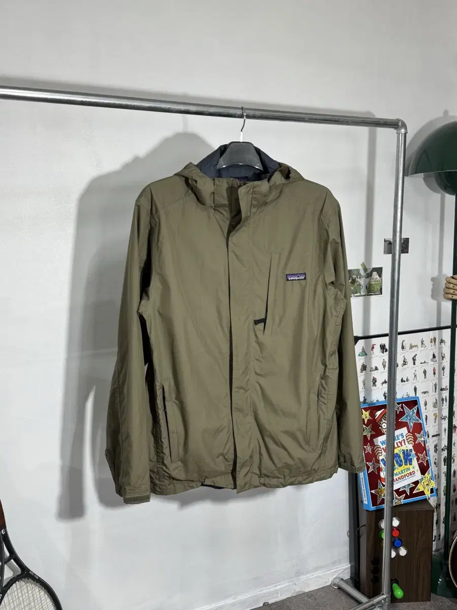 L/ Patagonia Mountain Parka/ TO2