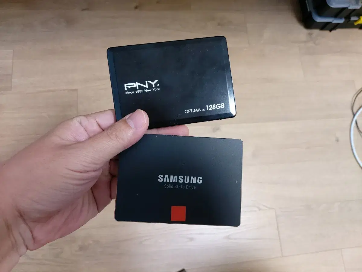 128g ssd 2개 일괄 삼성 840 pro + pny optima r