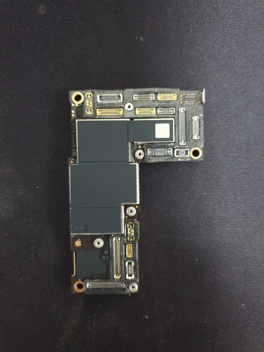 iPhone 12 Pro Max motherboard parts