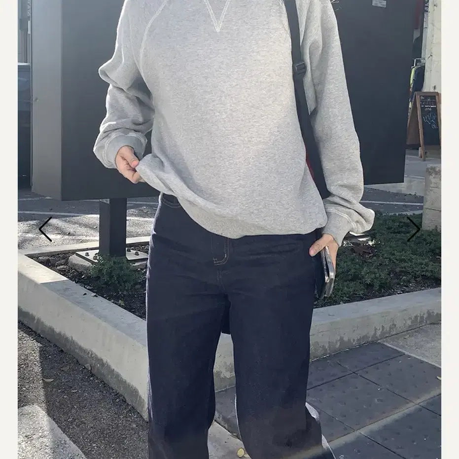 새상품 헤이그 a cover stitch sweatshirt grey