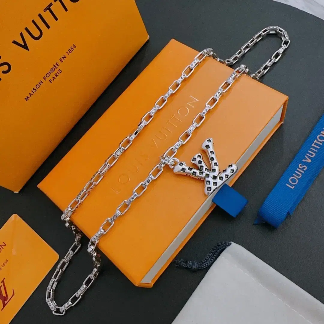 Louis Vuitton 루이비통 목걸이