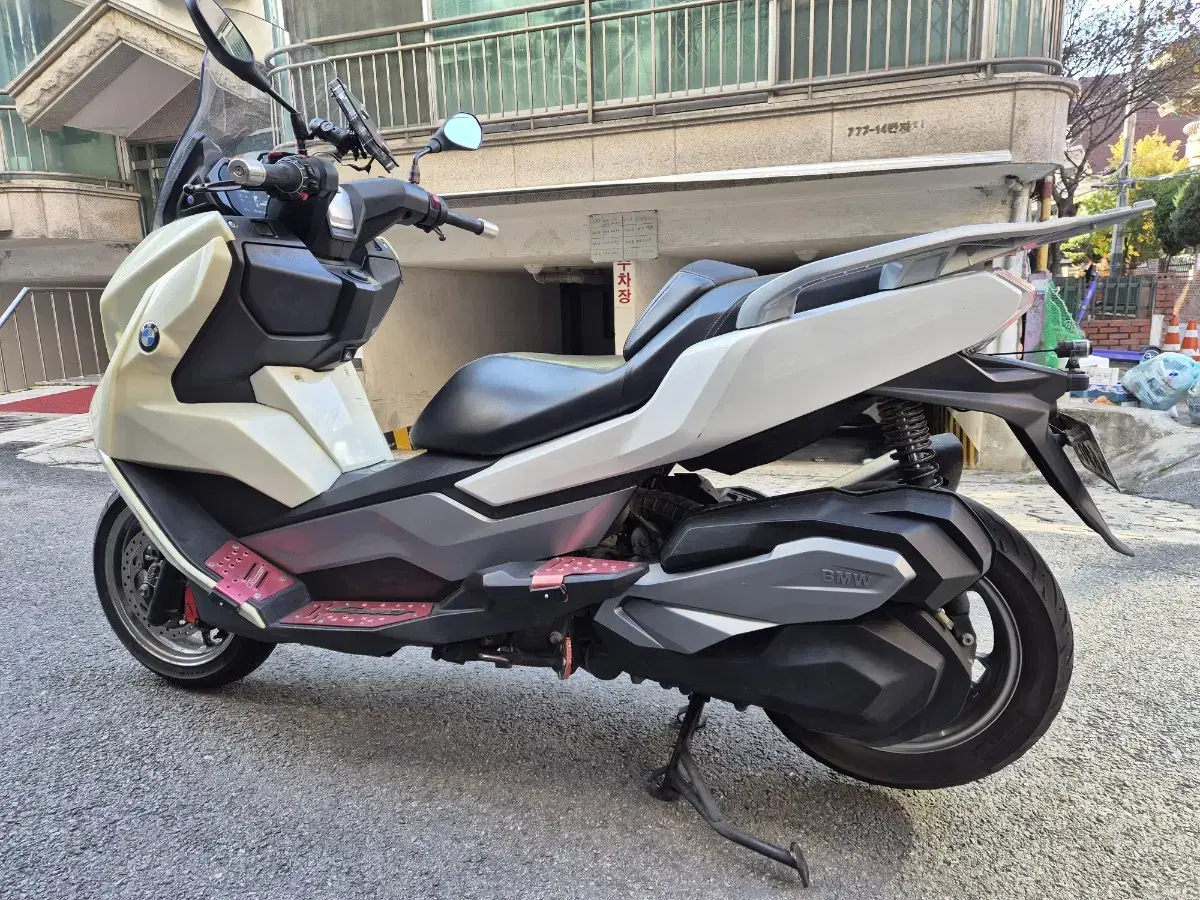 bmw c400gt 22년식 4만