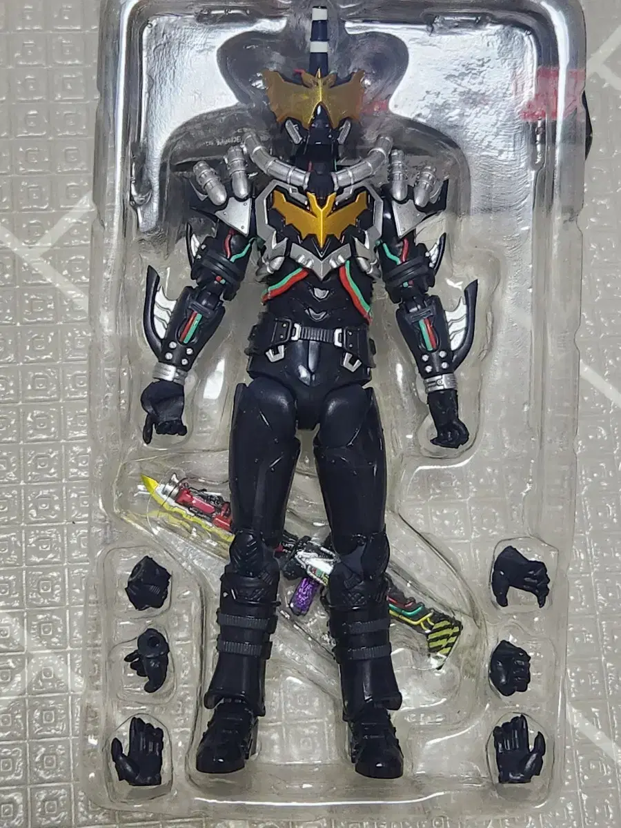 shf s.h.f 가면라이더 빌드 나이트 로그 판매합니다