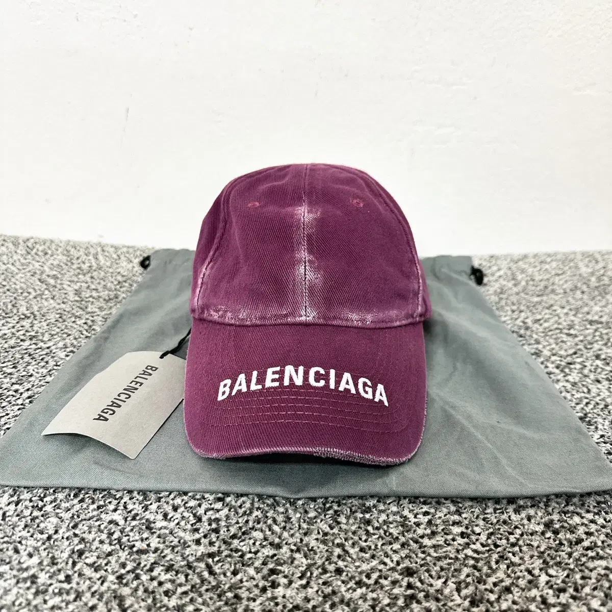 (정품/새상품) BALENCIAGA 발렌시아가 여성 퍼플 로고 볼캡